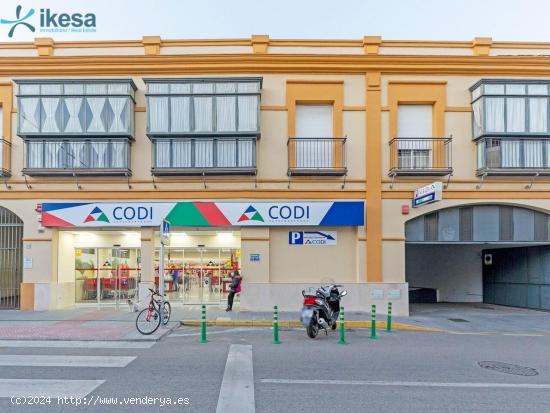  Venta de Local Comercial Interior en Bruto - Castilleja de la Cuesta (Sevilla) - SEVILLA 