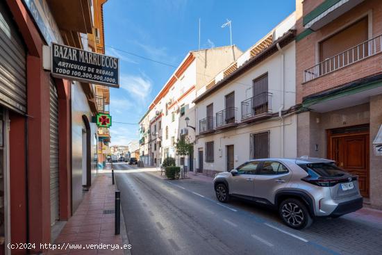 SUELO URBANO EN CENTRO DE PELIGROS - GRANADA