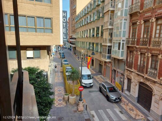 PISO ALQUILER SIN MUEBLES. CON PLAZA DE GARAJE. ZONA CENTRO - MURCIA