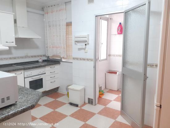 Estupenda vivienda disponible en alquiler flexible... - CADIZ