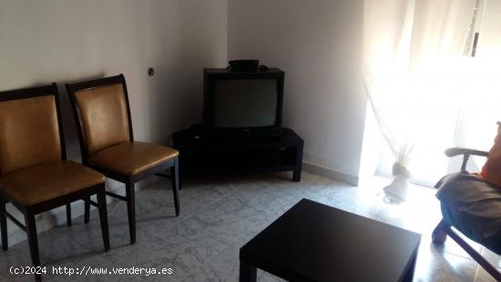  1 habitación de alquiler para 1 CHICA ESTUDIANTE cerca de la Universidad - ALCOY - ALICANTE 