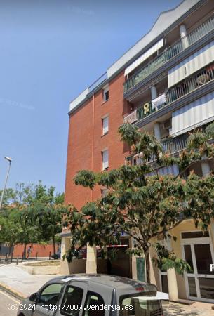 Plaza de parking en Calella Zona mercadona antiguo - BARCELONA