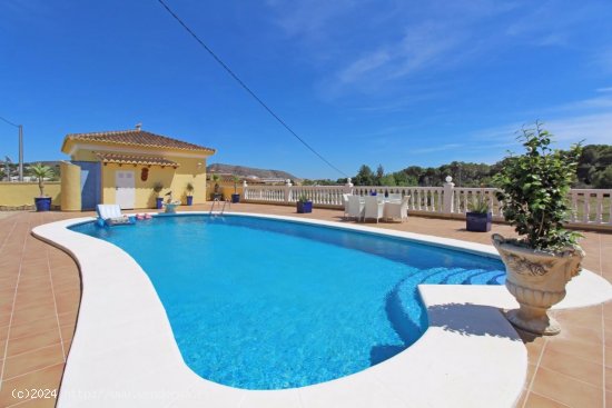 Villa en venta en Moraira (Alicante)