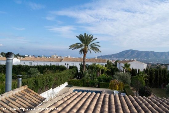 Villa en venta en Alfaz del Pi (Alicante)