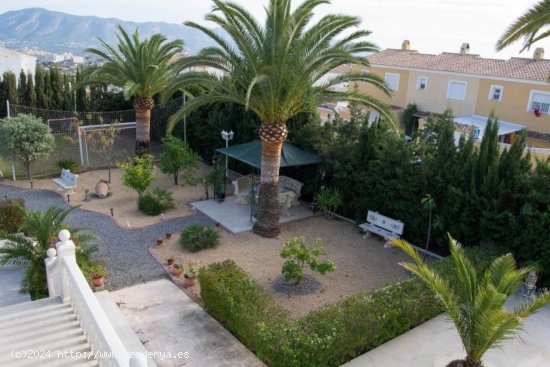 Villa en venta en Alfaz del Pi (Alicante)