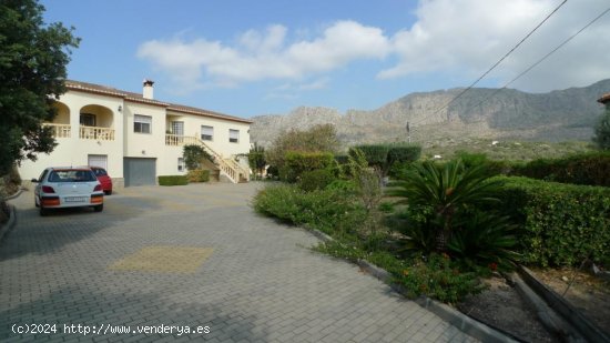 Villa en venta en Beniarbeig (Alicante)