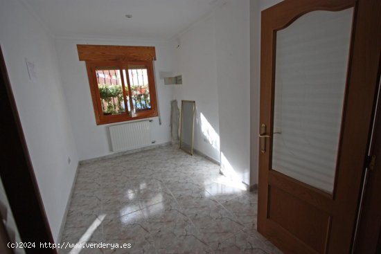 Finca en venta en Orba (Alicante)