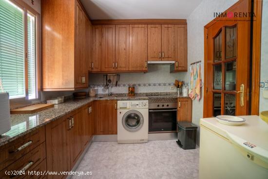 Se vende ático con terraza acristalada en el centro de Villamanta - MADRID