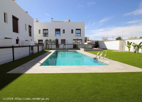  Casa en venta en Pilar de la Horadada (Alicante) 