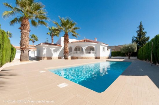 Villa en venta en Rojales (Alicante)