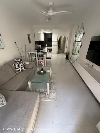 Apartamento con licencia turistica solo 120m al mar - ALICANTE