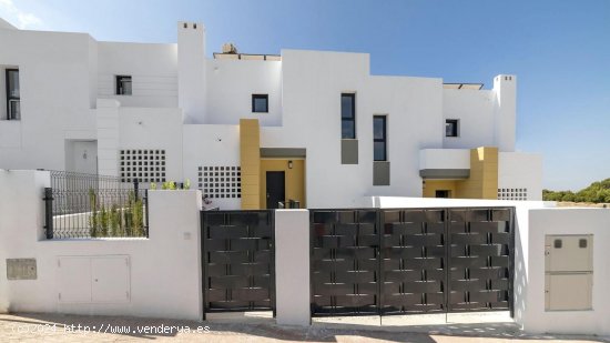  Villa en venta en Busot (Alicante) 