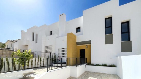 Villa en venta en Busot (Alicante)