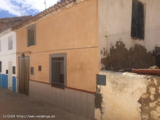 Finca en venta en Zarra (Valencia)