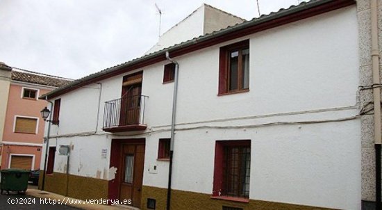 Local en venta en Ayora (Valencia)