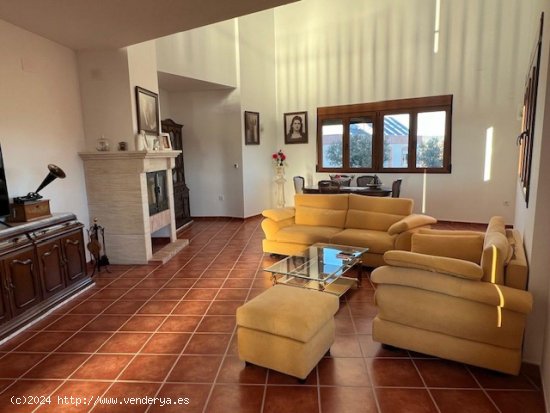 Villa en venta en Almansa (Albacete)