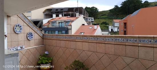 Piso 3 dormitorios con 2 terrazas y vistas al mar en Laxe - A CORUÑA