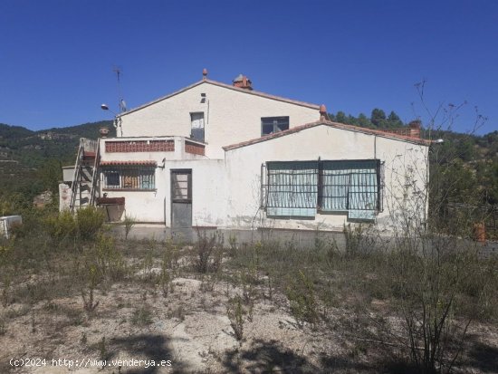 Villa en venta en Pradell de la Teixeta (Tarragona)