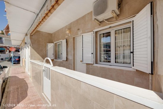 Bungalow en venta en Torrevieja (Alicante)