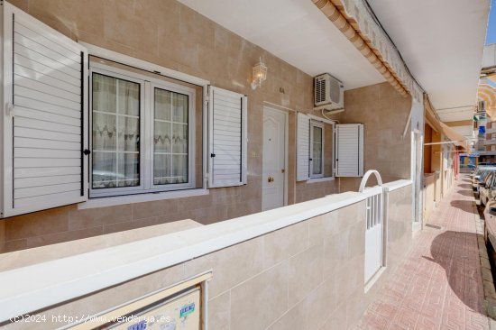 Bungalow en venta en Torrevieja (Alicante)