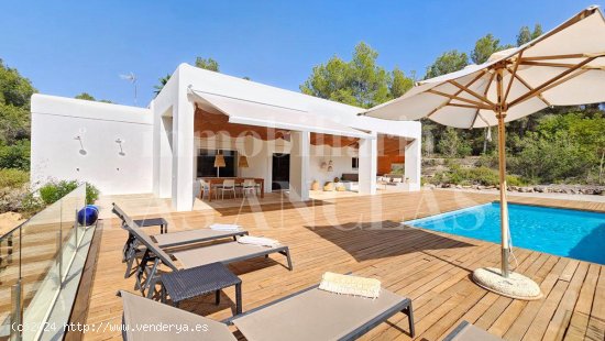 Villa en venta en Santa Eulalia del Río (Baleares)