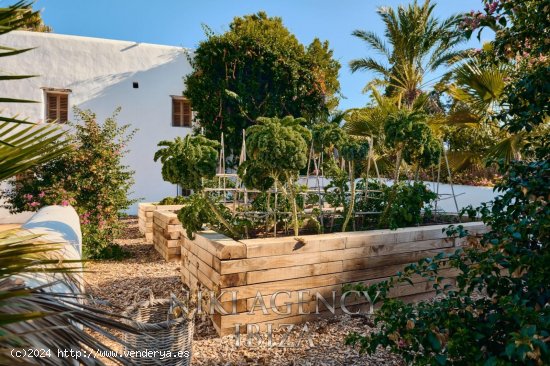 Finca en venta en Santa Eulalia del Río (Baleares)