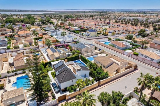 Villa en venta en Ciudad Quesada (Alicante)