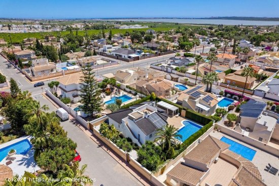 Villa en venta en Ciudad Quesada (Alicante)