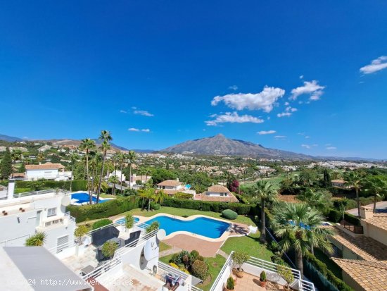  Villa en venta en Marbella (Málaga) 