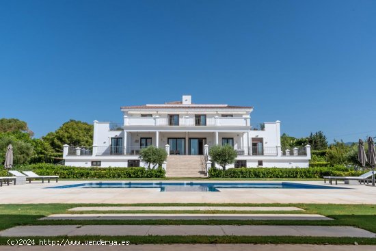  Villa en venta en Marbella (Málaga) 