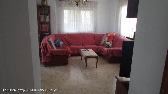 Villa en venta en Alhaurín de la Torre (Málaga)