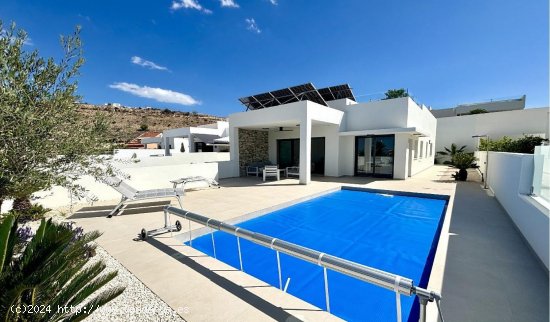  Villa en venta a estrenar en Benijófar (Alicante) 