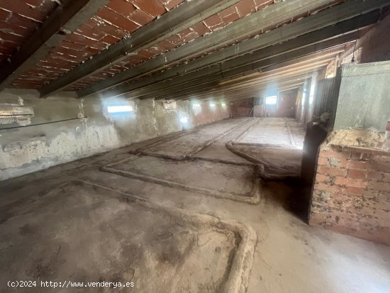 Edificio en alquiler en Valderrobres (Teruel)