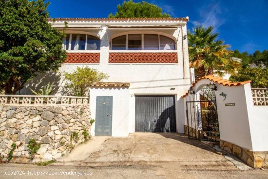 Villa en venta en Orba (Alicante)