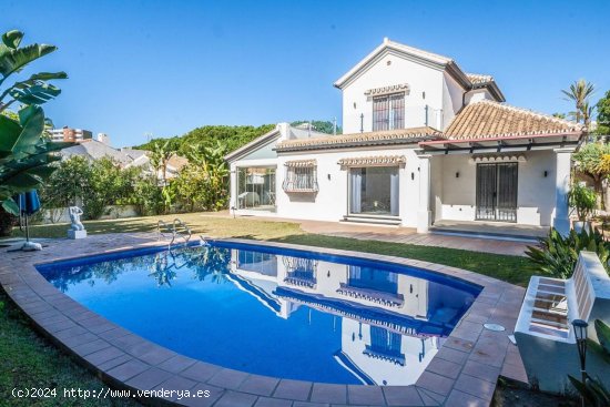  Villa en venta en Marbella (Málaga) 