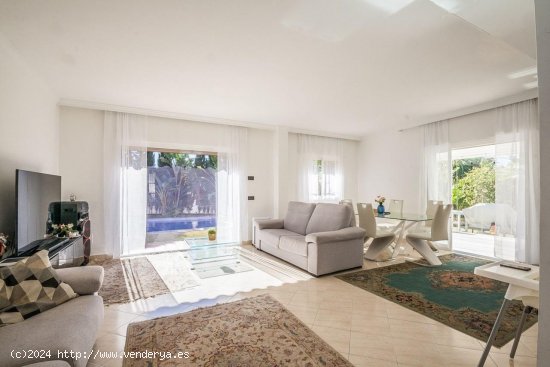 Villa en venta en Marbella (Málaga)