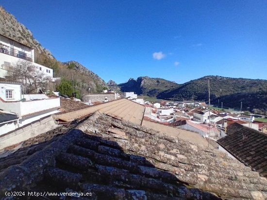 Casa en venta en Benaoján (Málaga)