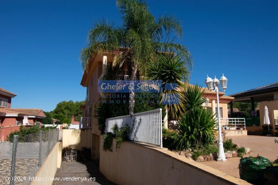 Chalet en venta en Albalat dels Tarongers (Valencia)