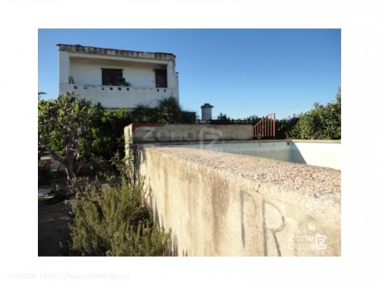 Chalet en venta en Alzira (Valencia)