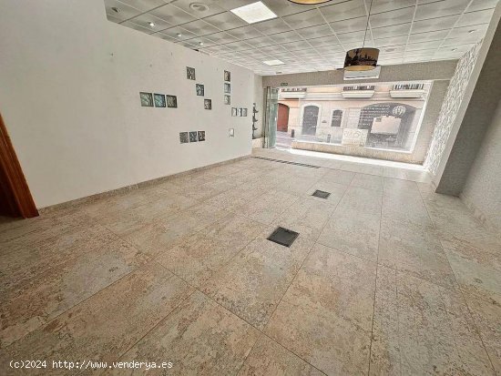 Local en venta en Vélez-Málaga (Málaga)