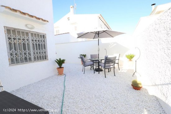 Bungalow en venta en Torrevieja (Alicante)