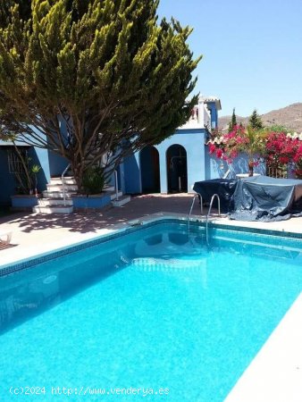  Villa en venta en Benajarafe (Málaga) 