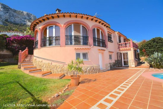 Villa en venta en Dénia (Alicante)