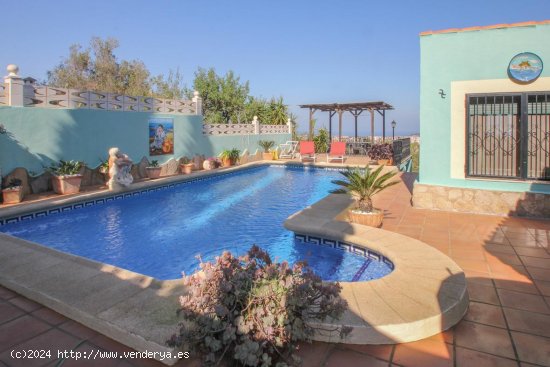 Villa en venta en Dénia (Alicante)