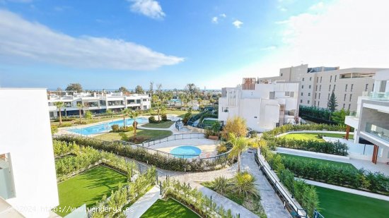  Piso en venta en Estepona (Málaga) 