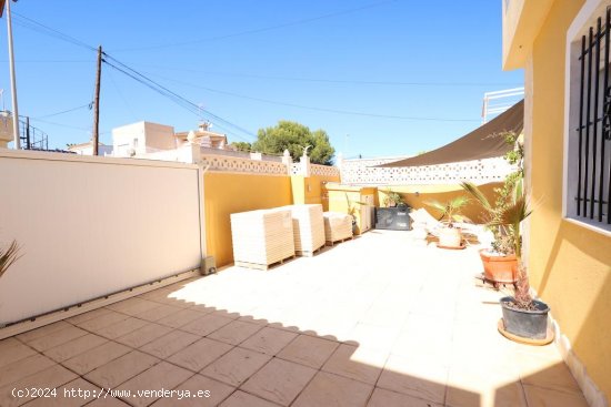 Chalet en venta en Orihuela (Alicante)