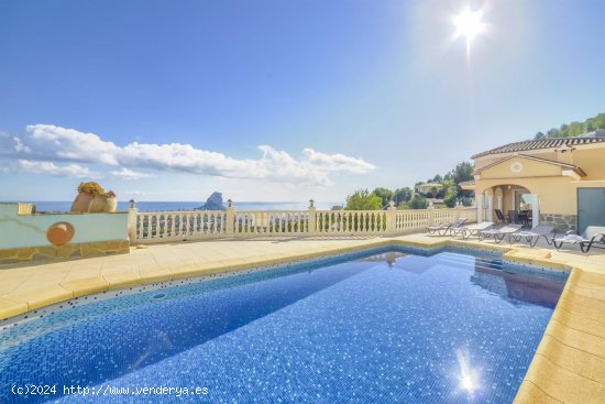  Villa en venta en Calpe (Alicante) 