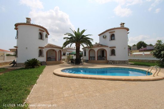 Villa en venta en Els Poblets (Alicante)