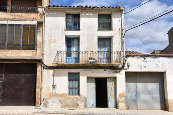  Casa en venta en Valdeltormo (Teruel) 