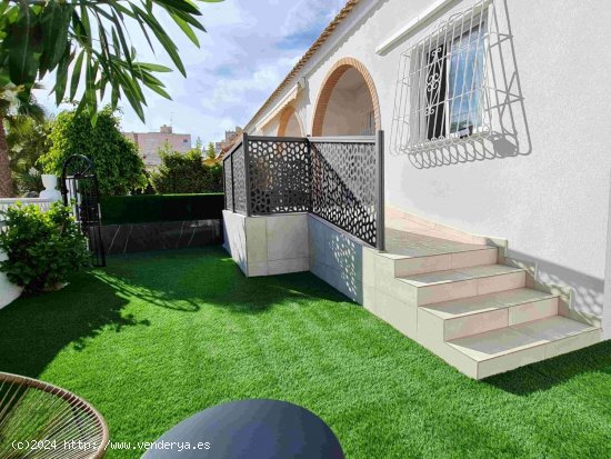  Bungalow en venta en Torrevieja (Alicante) 